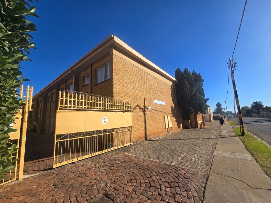 2 Bedroom Property for Sale in Potchefstroom North North West
